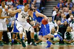 开云平台-独行侠负雄鹿主场告负