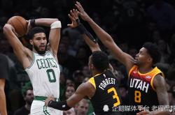 开云下载-广东宏远再胜新疆莱斯特勾手企鹅庆祝