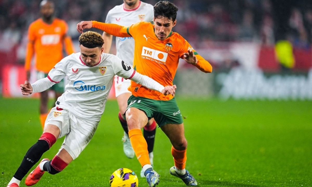 瓦伦西亚客场绝杀，赢得胜利关键时刻