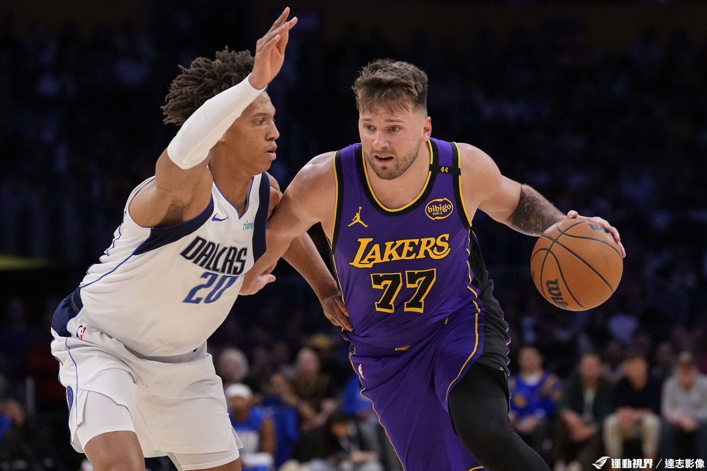 考辛斯复出首秀，湖人绝杀小牛取得开门红